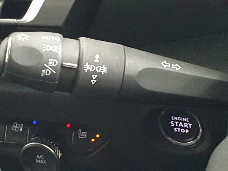More views of Citroen E-C4