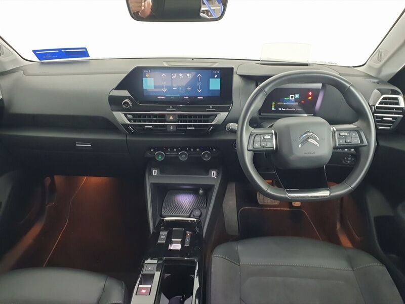 More views of Citroen E-C4