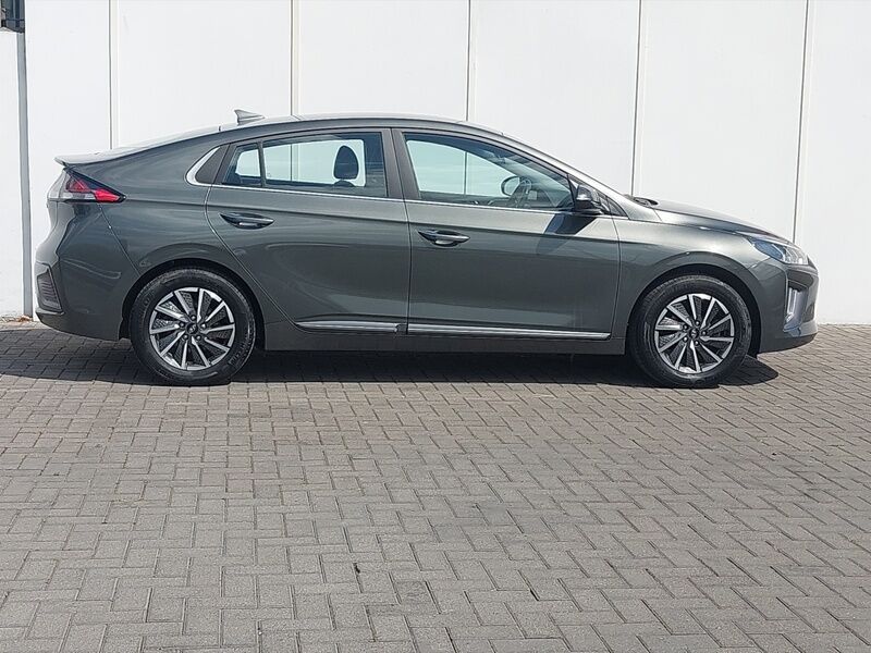 More views of Hyundai Ioniq