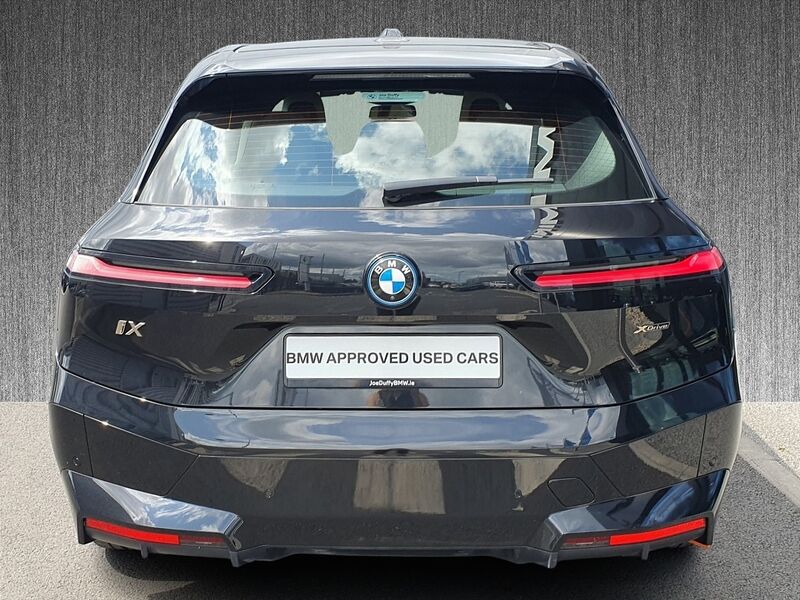 More views of BMW iX