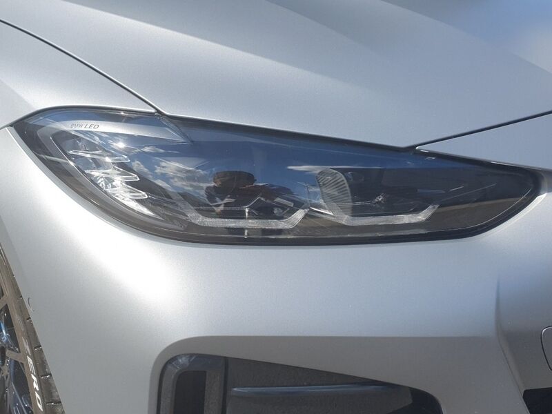 More views of BMW i4
