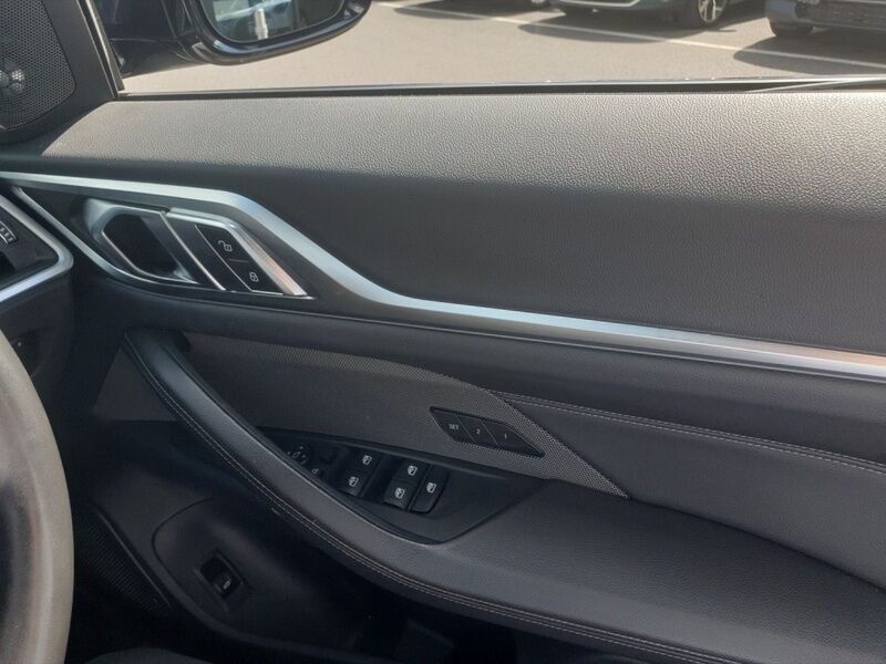 More views of BMW i4