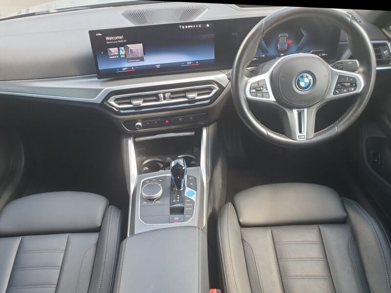 More views of BMW i4