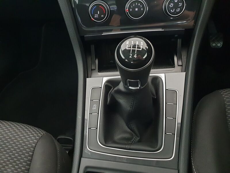 More views of Volkswagen Golf