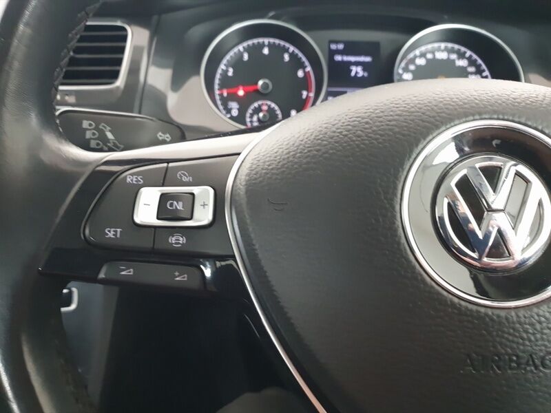 More views of Volkswagen Golf