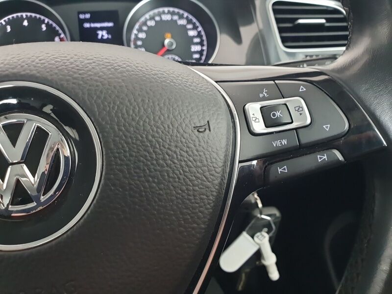 More views of Volkswagen Golf