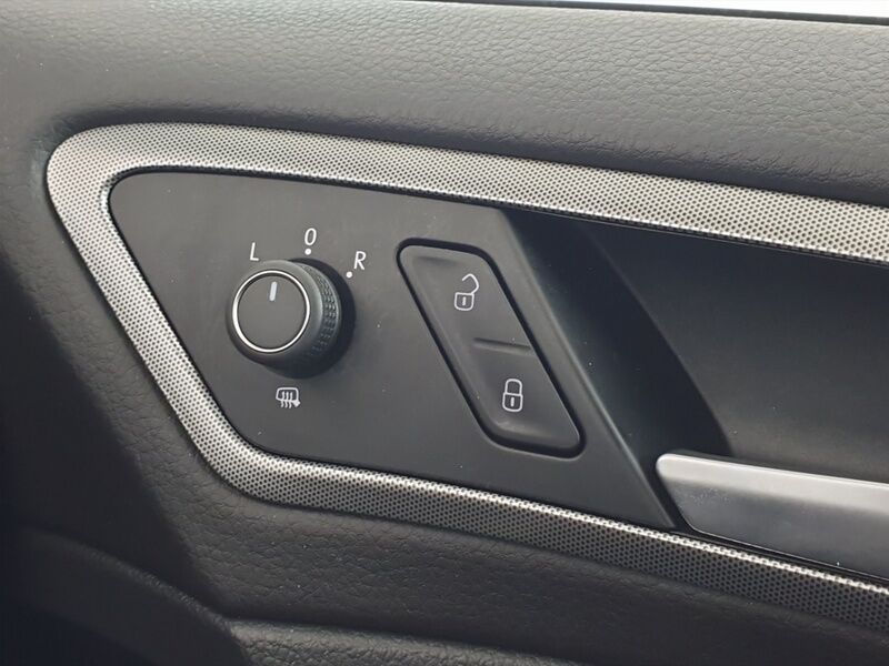 More views of Volkswagen Golf