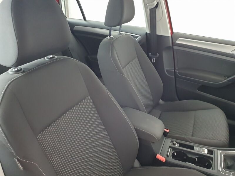 More views of Volkswagen Golf