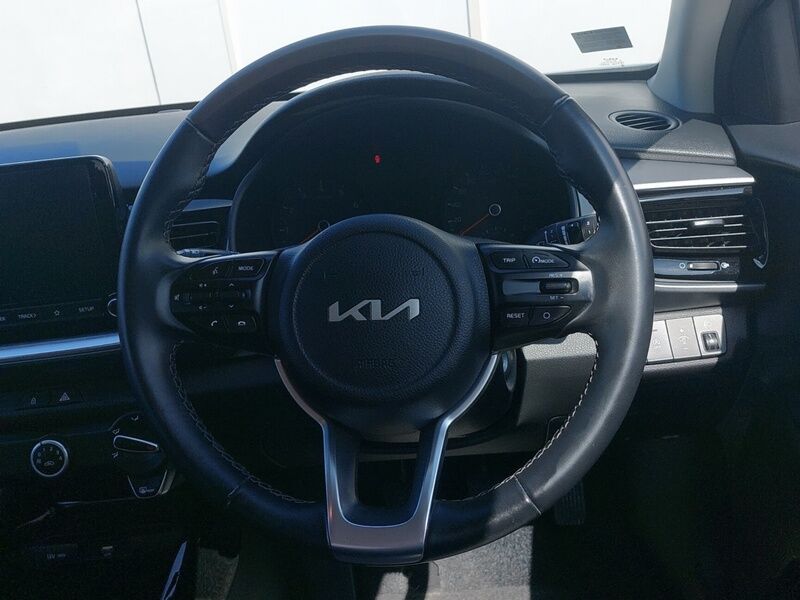 More views of Kia Stonic