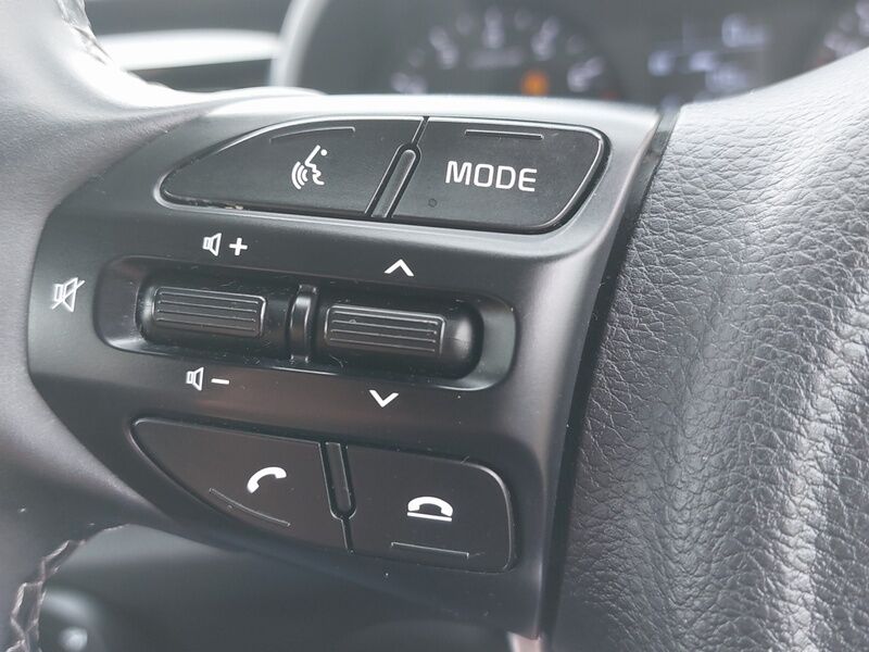 More views of Kia Stonic
