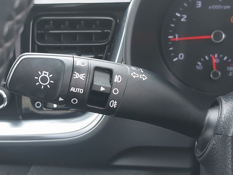More views of Kia Stonic