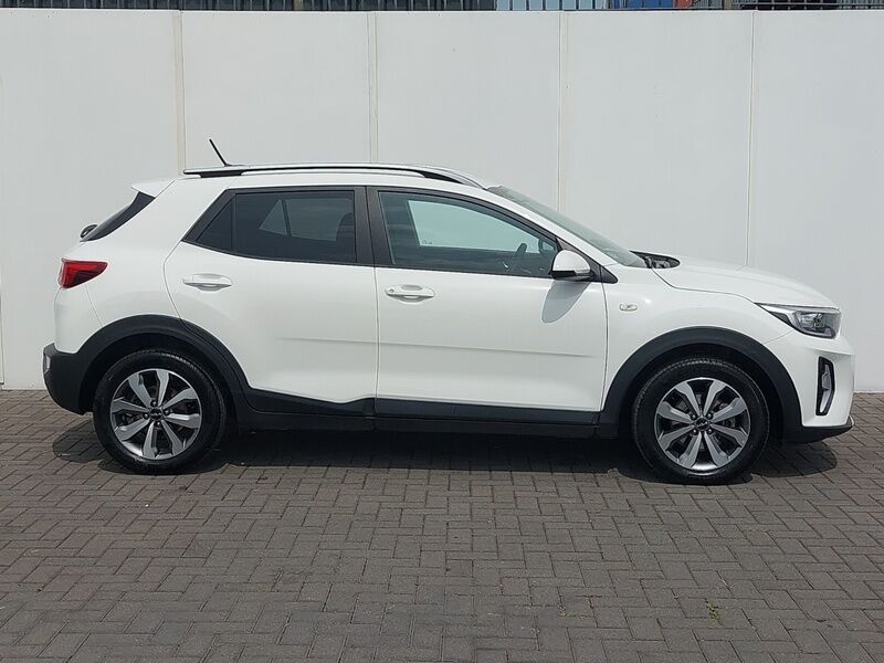 More views of Kia Stonic