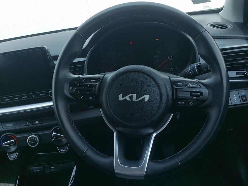 More views of Kia Stonic