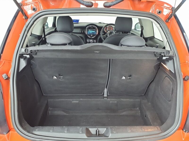 More views of MINI One