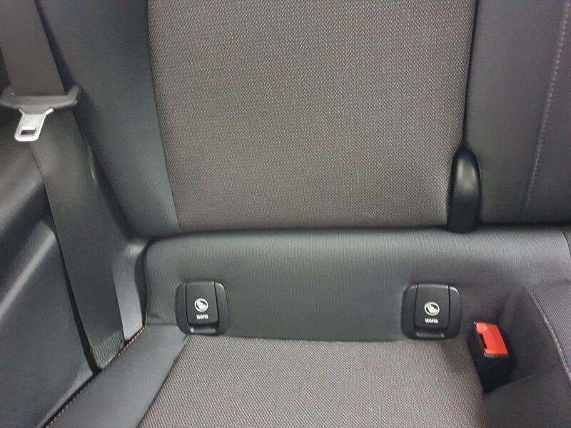 More views of MINI One