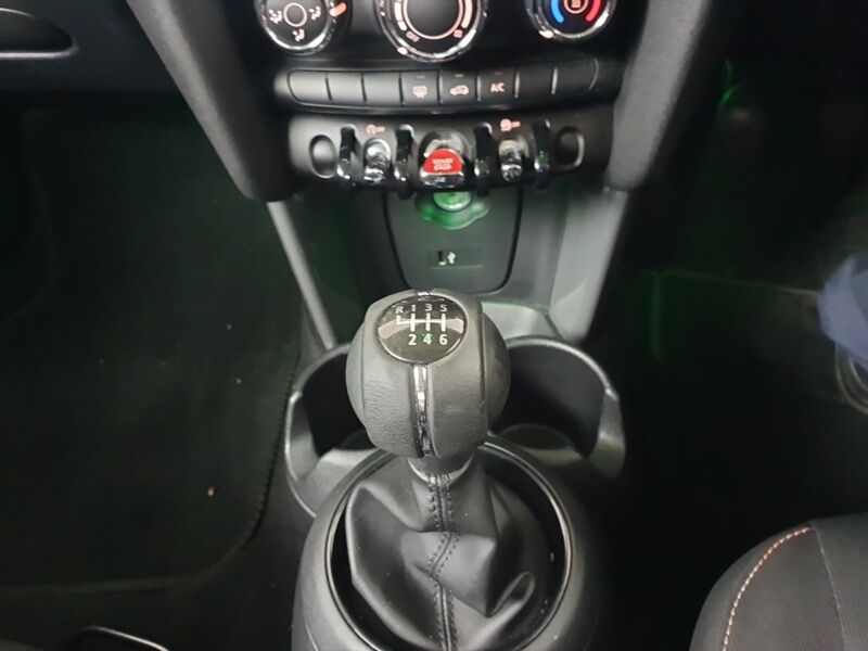 More views of MINI One