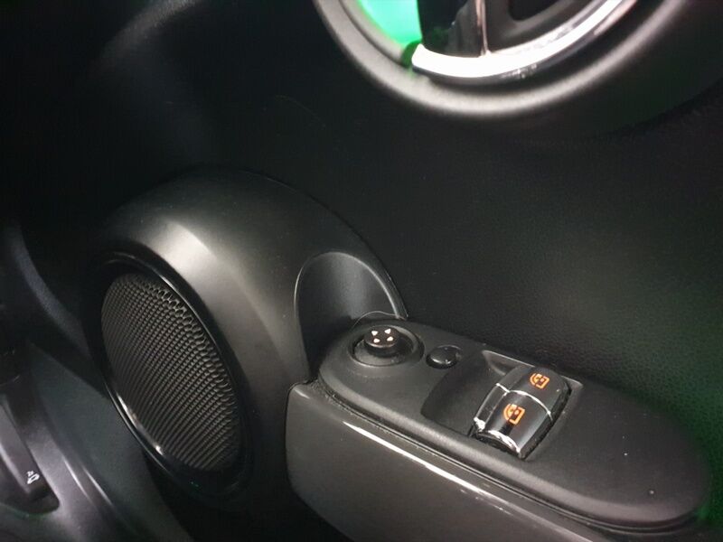 More views of MINI One