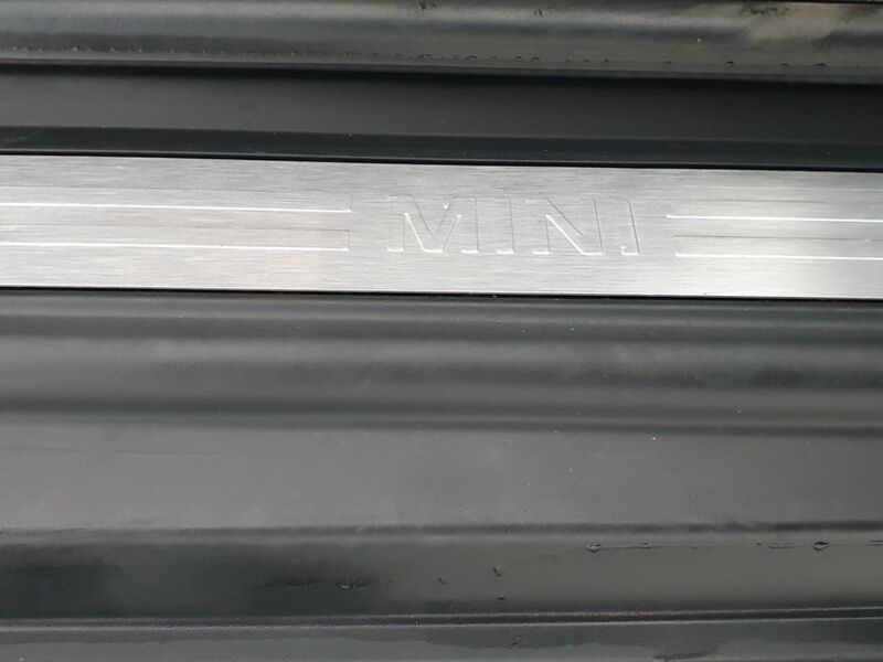 More views of MINI One
