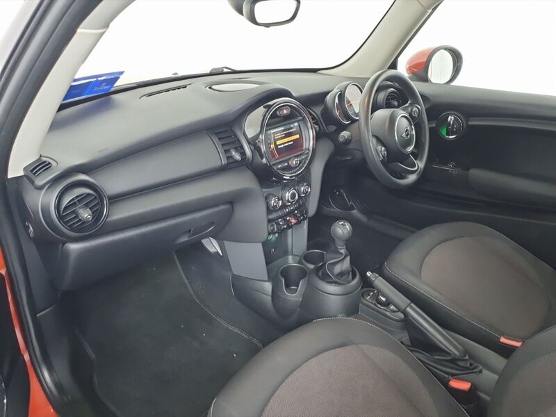 More views of MINI One