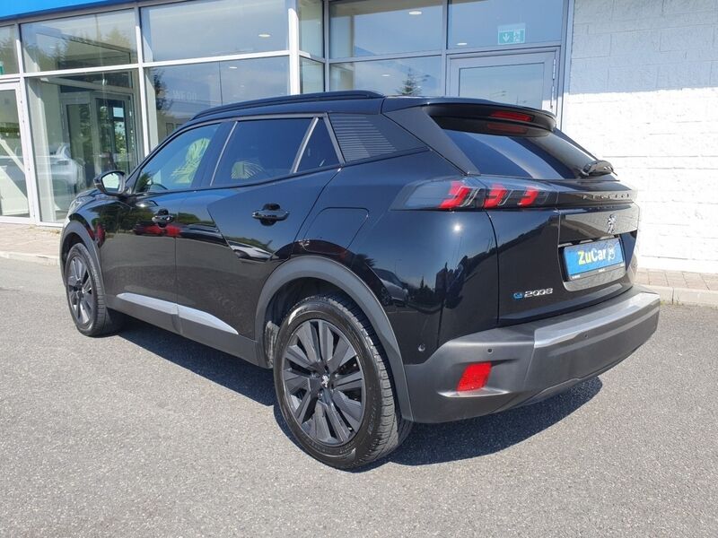 More views of Peugeot 2008