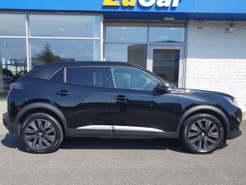 More views of Peugeot 2008