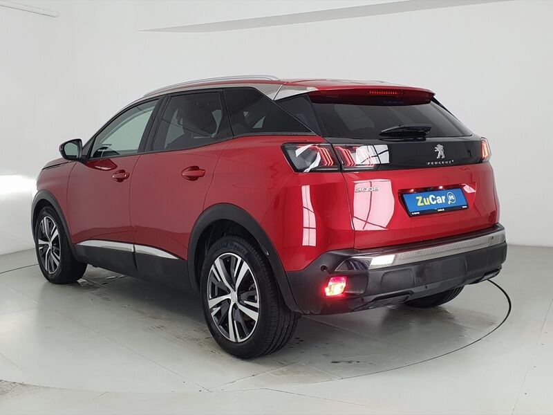 More views of Peugeot 3008