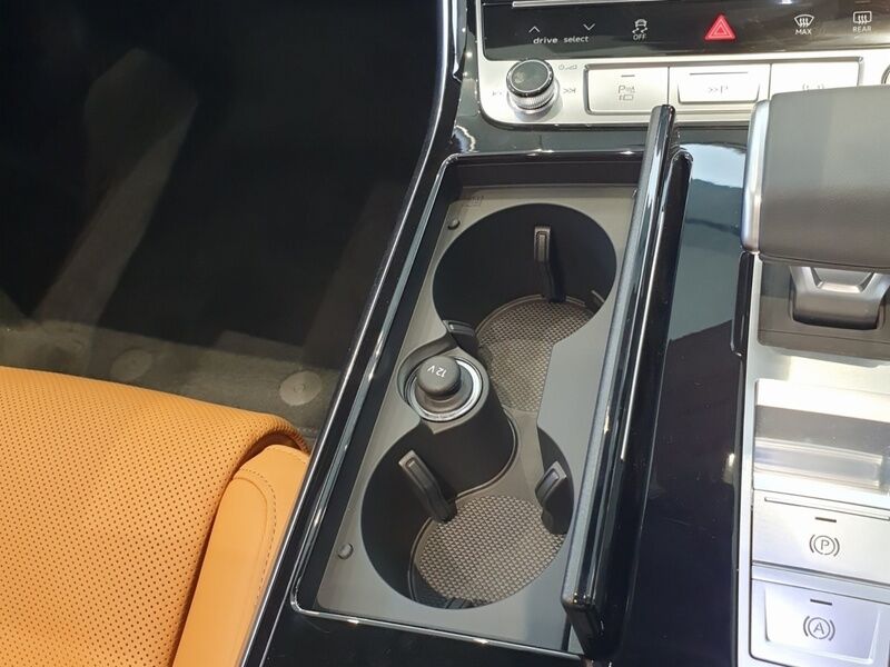 More views of Audi A8