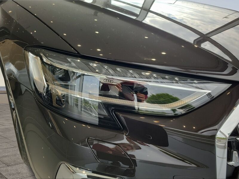 More views of Audi A8