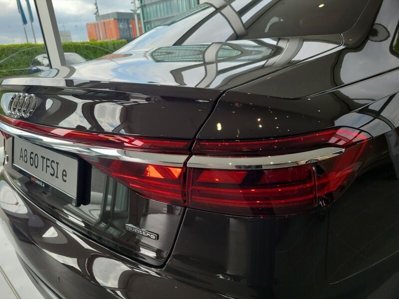 More views of Audi A8