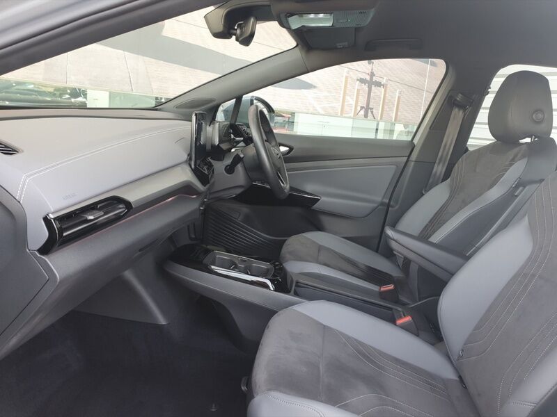 More views of Volkswagen ID.4