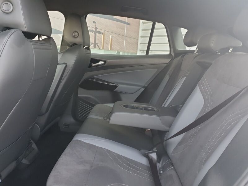 More views of Volkswagen ID.4