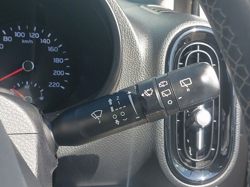 More views of Kia Picanto