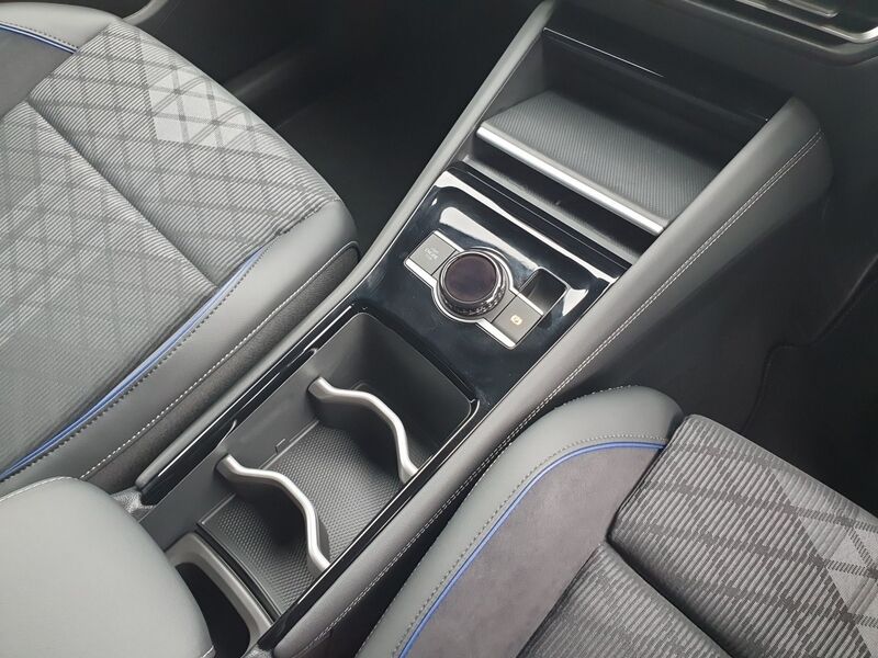 More views of Volkswagen Tiguan