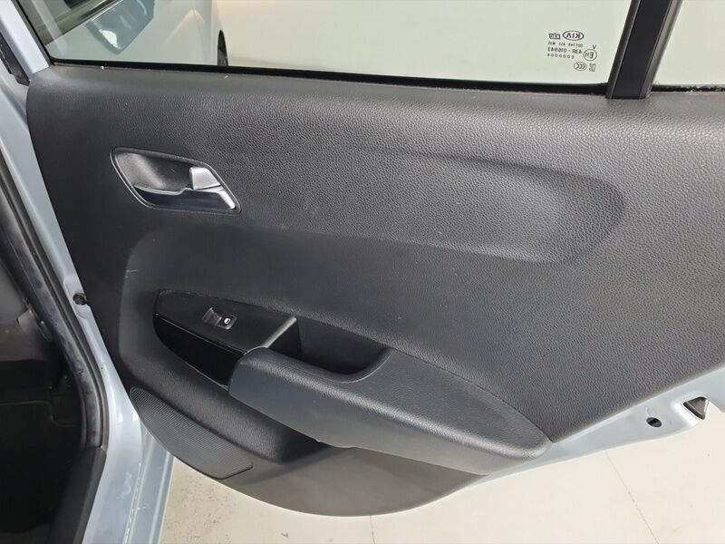 More views of Kia Picanto