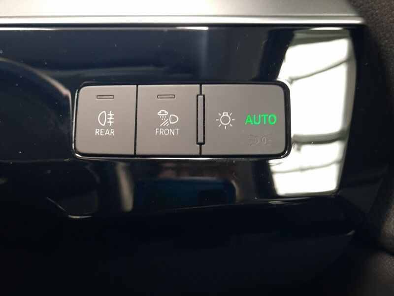 More views of Audi E-Tron
