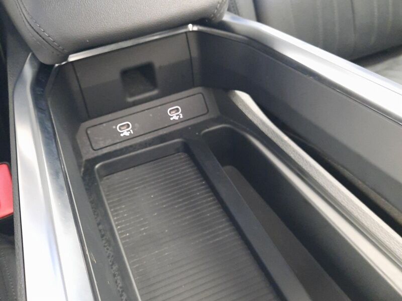 More views of Audi E-Tron