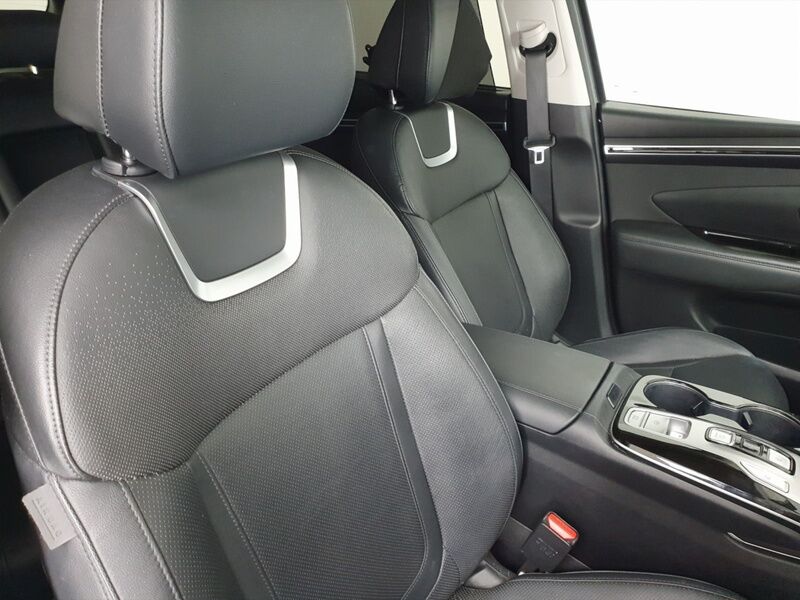 More views of Hyundai Tucson