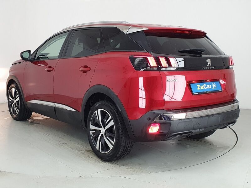 More views of Peugeot 3008