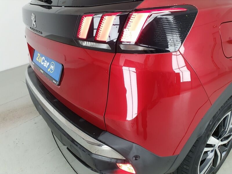 More views of Peugeot 3008