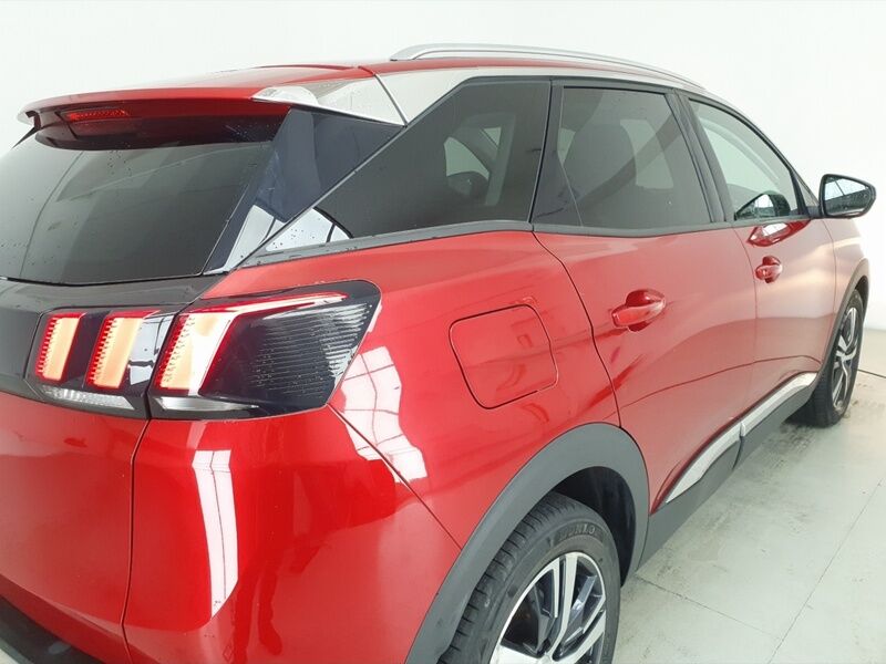 More views of Peugeot 3008