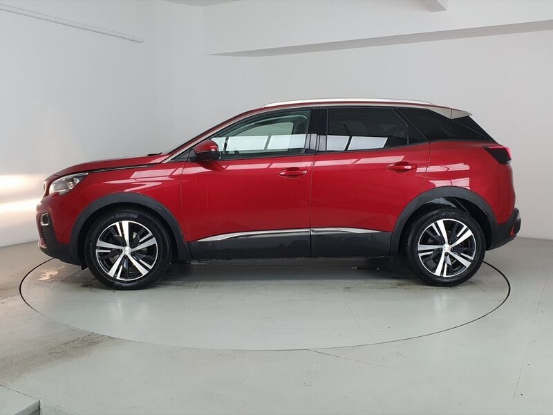More views of Peugeot 3008