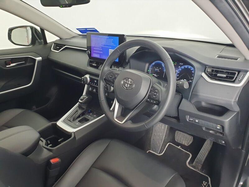 More views of Toyota Rav4