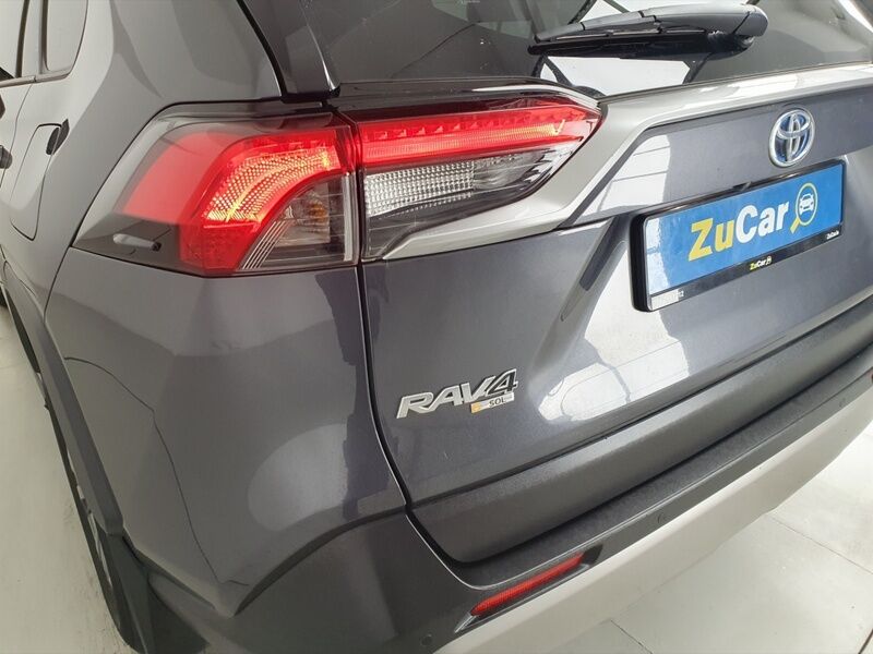 More views of Toyota Rav4
