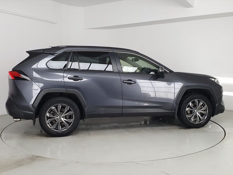 More views of Toyota Rav4