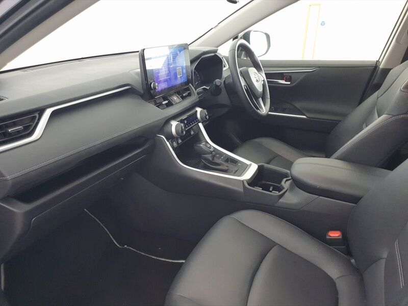 More views of Toyota Rav4
