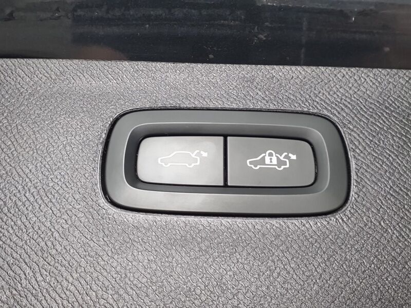 More views of Volvo XC90