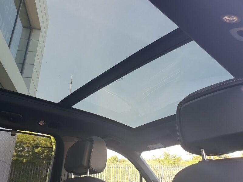 More views of Volkswagen Touareg