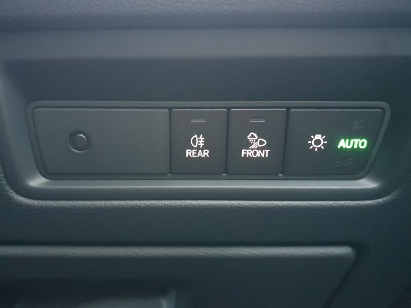 More views of Volkswagen Touareg