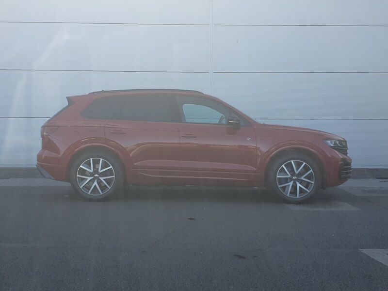 More views of Volkswagen Touareg