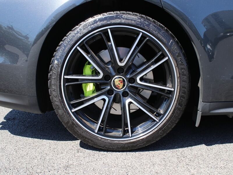 More views of Porsche Panamera